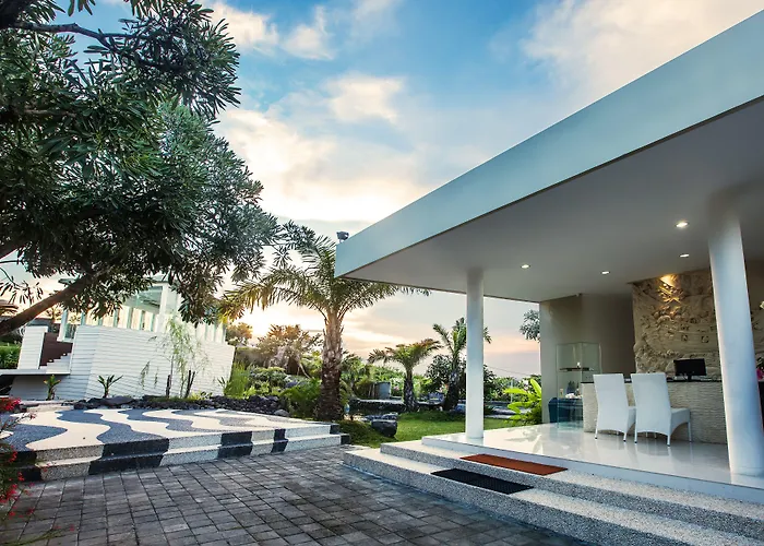 Noah Villa And Chapel Jimbaran 